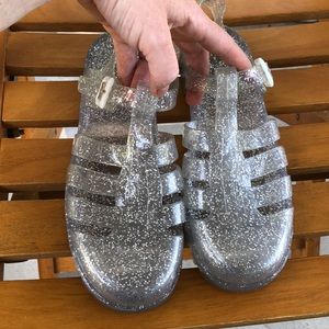 Juju Maxi clear & silver glitter jelly sandals EUC